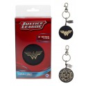 JUSTICE LEAGUE METAL KEYCHAIN - WONDER WOMAN GOLDEN LOGO