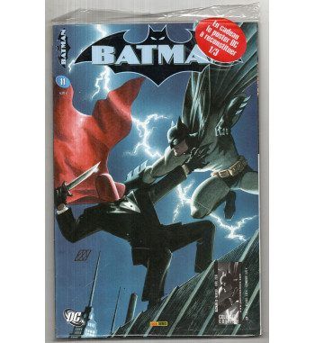 BATMAN V2 11 COLLECTOR + POSTER
